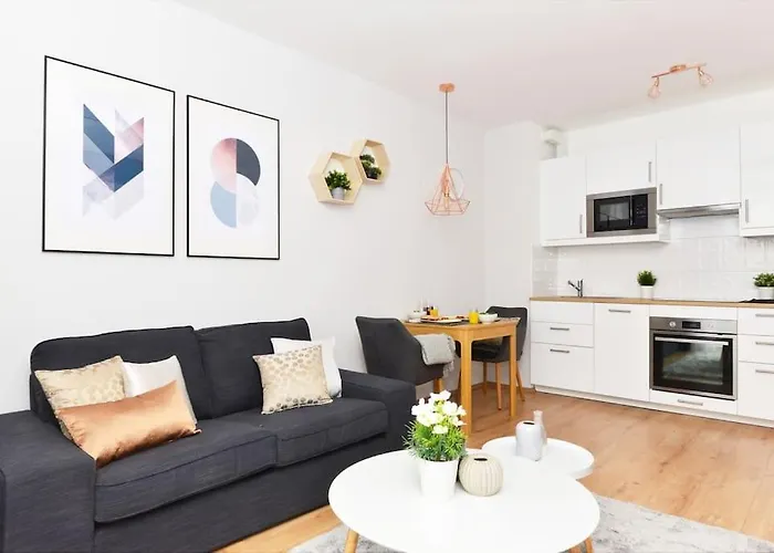 Laurel Bay Apartment